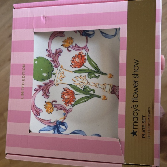 Macy's Flower Show Plate Set | Limited Edition - Picture 5 of 5